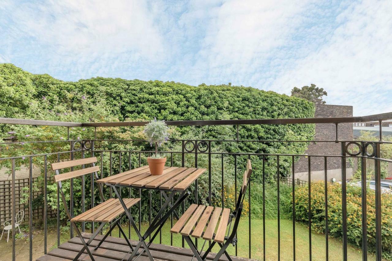 Modern Apartment Within Short Walk Of The Castle, High Street And Long Walk - Free Parking Windsor Exterior photo